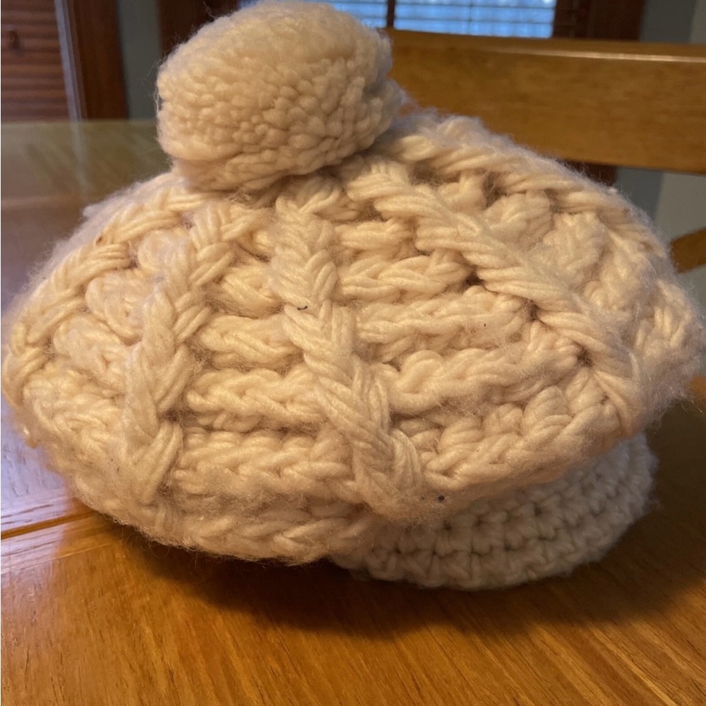 Vintage 70s Chunky Knit Cream Newsboy Beret
